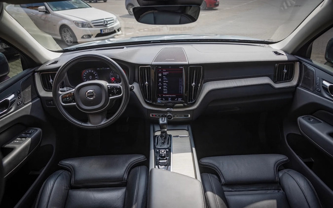 Volvo XC 60 cena 172000 przebieg: 79000, rok produkcji 2021 z Pruszków małe 667